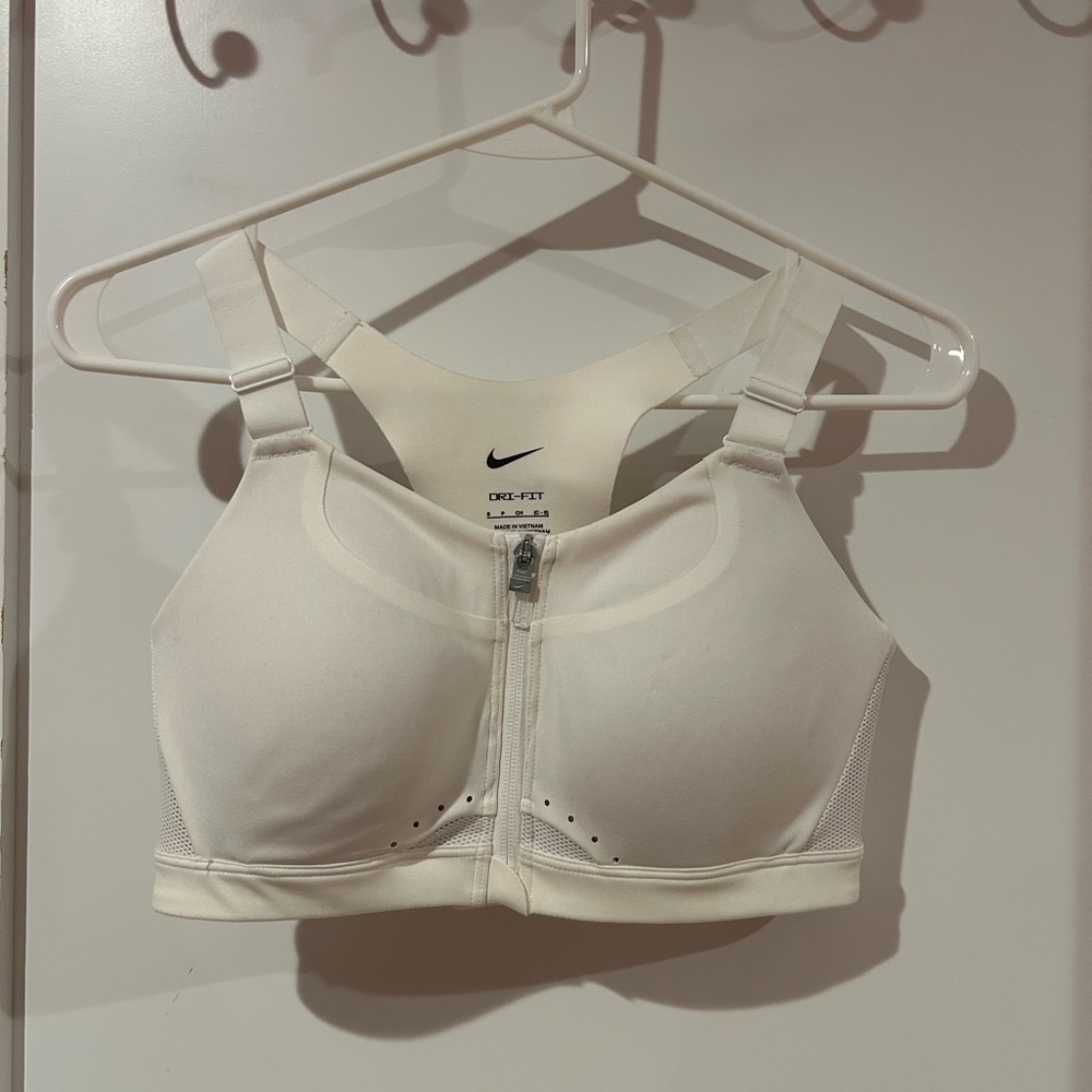 Nike Alpha Women's High-Support bra sz - S (C-E) NWT